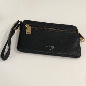 NWOT Fossil Black Leather Wristlet